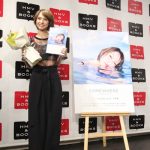 SCANDAL HARUNA がファースト写真集「SOMEWHERE」で初水着を披露！「今後の目標は結婚や出産をしても音楽活動を継続すること」