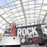 打首獄門同好会が「ROCK IN JAPAN FESTIVAL 2018」3日目のLAKE STAGEに堂々の登場！魚！肉！米！そして歯？歯科医師ラッパーまでゲスト参戦し、食べ物の曲でアゲまくる。
