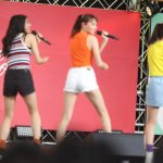 【ライブレポート】Chuning Candy(チューニングキャンディー)が夏らしいヘソ出しファッションで野外ライブパフォーマンス！