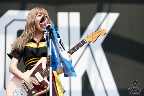 【ライブレポート】SILENT SIREN “キュート×パワフル”なガールズロックで夏フェス大盛上がり！〈ROCK IN JAPAN FESTIVAL 2018〉