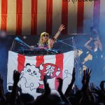 泡まみれの盆踊乱舞！DJ KOOが泡フェス祭参戦！