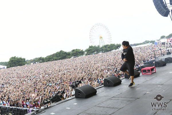 【ライブレポート】岡崎体育がGRASS STAGEにトップバッターとして登場！観客の多さに感激しながらも『感情のピクセル』含む10曲披露！＜ROCK IN JAPAN FESTIVAL 2018＞