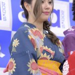 SUPER☆GiRLS・浅川梨奈「白石麻衣を超えたい」！エイベックス・グラビアブック発売記念会見に浴衣姿でPR！