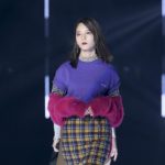 けやき坂46・小坂菜緒、佐々木久美が一味違った大人な魅力で視線をくぎづけ！＜東京ガールズコレクション2018 A/W＞