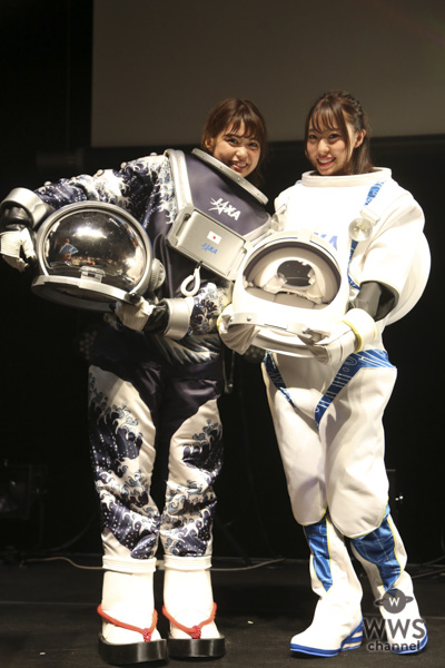 元AKB48 前田亜美、元NMB48 藤江れいなが宇宙服でステージに登場!?＜TiARY TV Fes!! Powered by Tokyo Street Collection＞