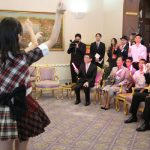 AKB48のメンバーがタイ王国 プラユット・チャンオチャ首相に表敬訪問！！