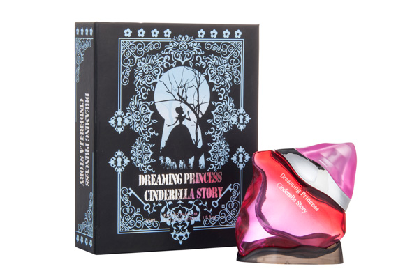 香水ブランド「Dreaming Princess～Cinderella Story～」の イメージキャラクターに仮面女子の月野もあが就任！
