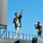 コブクロ、結成20周年記念ライブを小渕の地元・宮崎県にて開催！ 約25000人全員で結成のきっかけとなった「桜」を大合唱！