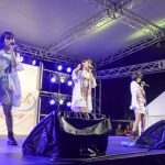 【ライブレポート】まねきケチャが「OISOアイドルビーチ2018」初日トリに登場！ 蕩けそうなこの熱は、せんぶまねきケチャのせいだ！