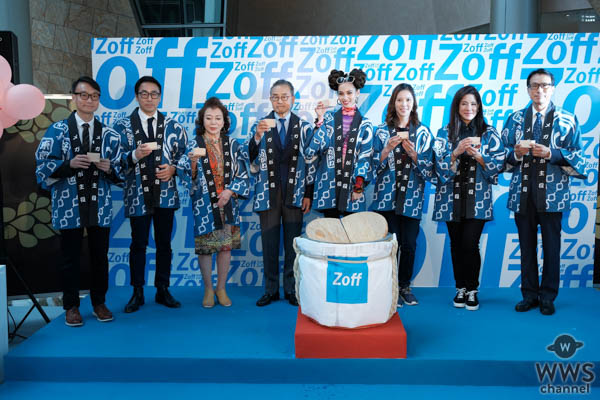 水原希子が事務所移籍後初の海外イベントに登場！未来的なファッションで香港の観客を魅了！