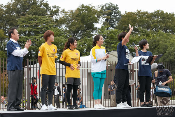 約1500人の前で広瀬アリスがスターターにチャレンジ！「明治安田生命 Jリーグウォーキング in SAITAMA」開催レポート