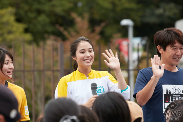 約1500人の前で広瀬アリスがスターターにチャレンジ！「明治安田生命 Jリーグウォーキング in SAITAMA」開催レポート