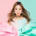 西野カナ、屋内日本最大級の高さ約14.5mのクリスマスツリーとのコラボが決定！