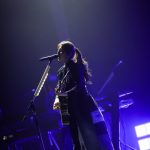 阿部真央、10周年へ向けた全国ホールツアーがスタート！ツアー初日のライブレポートが到着！