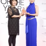中村アンがエキゾチックなドレス姿でレッドカーペットに登場！＜VOGUE JAPAN WOMEN OF THE YEAR 2018＞