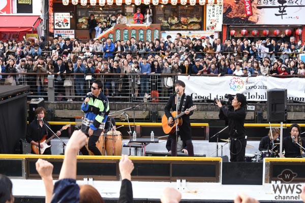 コブクロ、「ベストヒット歌謡祭」 大阪・道頓堀 船上ライブ収録に5000人が騒然！！