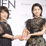 女優・松本穂香、平成でやり残したことに「ディズニーシーに行きたい」！シックなドレスコーデでレッドカーペットに登場！＜VOGUE JAPAN WOMEN OF THE YEAR 2018＞