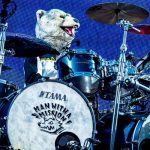 MAN WITH A MISSION、超満員45,000人の阪神甲子園球場でツアーファイナル開催！