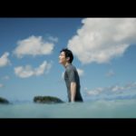 三代目JSB・岩田剛典が水着姿で沖縄の海に潜る新CM公開！楽曲は『RAINBOW』を起用！