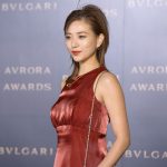伊藤千晃が魅力的なドレスコーデでブルガリのゴールデンカーペットに登場！