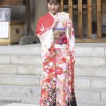 女優・川栄李奈、飯豊まりえらが鮮やかな晴れ着姿で撮影会に登場！