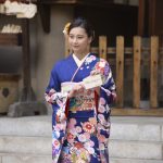 女優・川栄李奈、飯豊まりえらが鮮やかな晴れ着姿で撮影会に登場！