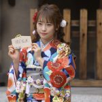 女優・川栄李奈、飯豊まりえらが鮮やかな晴れ着姿で撮影会に登場！