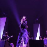 阿部真央、神戸ワールド記念ホールで全国ツアーを完走！夏の大阪城野外音楽堂ワンマンと秋の全国弾き語りツアー開催を発表！