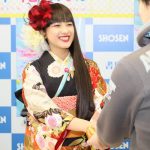新成人の平祐奈がオーダーメイドの晴れ着姿を披露！ “平成最後にふさわしいカレンダー”を手に「今年の目標は“極める”」