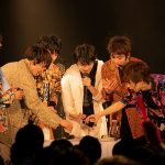 【ライブレポート】超特急、男らだけのライブで「恵方巻き1本喰い」「客席ダイブ」と大暴れ！『BULLET TRAIN BOYS GIG Vol.5』を独自ロングレポート！