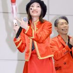 吉本坂46が初の握手会を開催!3,000人の観客を前にミニライブを開催!!