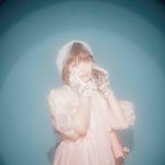 藤田ニコルが大胆セクシーな表紙カットで魅了！「ViVi5月号」でニコル節も披露！！