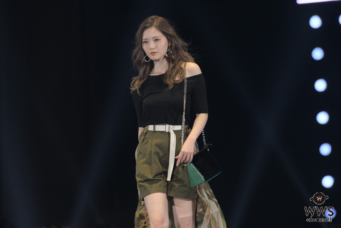 乃木坂46・白石麻衣が『東京ガールズコレクション 2019 S/S』のステージに登場！＜TGC 2019 S/S＞