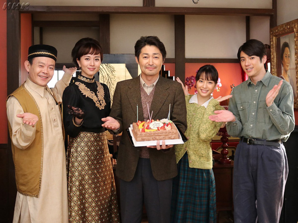 広瀬すず、『なつぞら』共演の吉沢亮の誕生日を祝う！「もう国宝です」「私もケーキ運んでもらいたい」の声も！