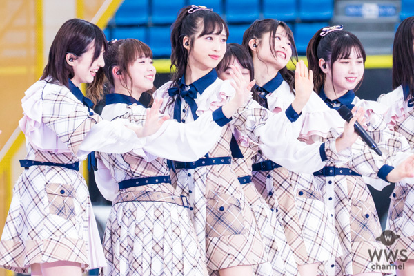【ライブレポート】AKB48 チーム8が春フェストップナンバーで登場！『蜂の巣ダンス』で熱気あふれるパフォーマンス！＜AKB48グループ春のLIVEフェス＞