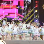 ダウンタウン・松本人志、指原莉乃卒コンに内田裕也のコスプレで登場！？『シェキナベイベー』をデュエット！！＜指原莉乃 卒業コンサート＞