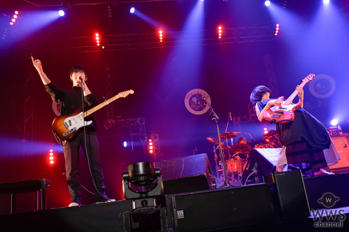 【ライブレポート】Base Ball Bearが初日のVIVA! STAGEのヘッドライナーに登場！＜VIVA LA ROCK 2019＞