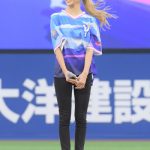 E-girls / Happiness・楓が人生初のセレモニアルピッチ（始球式）でノーバン！