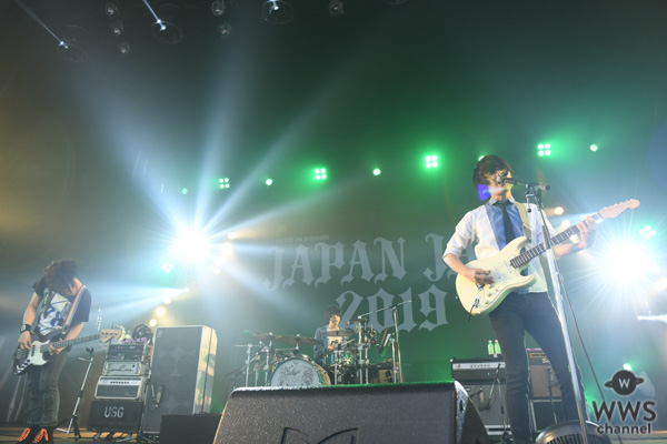 【ライブレポート】UNISON SQUARE GARDENが圧倒的な演奏でオーディエンスを熱狂の渦に！＜JAPAN JAM 2019＞