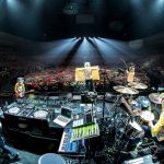 MAN WITH A MISSION（マンウィズ）、初のアリーナツアーに窪田正孝ら、月9「ラジハ」キャストがサプライズ登壇！