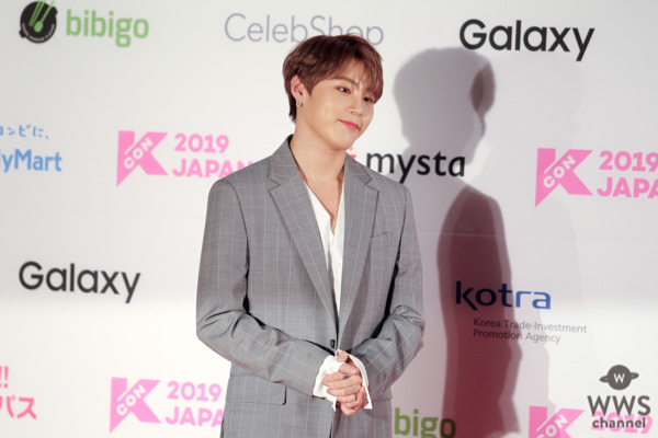 ハ・ソンウン（하성운 ）が、「KCON 2019 JAPAN」レッドカーペットに登場！