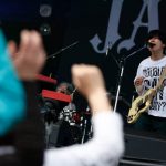 【ライブレポート】ストレイテナーが、3日目のSUNSET STAGEに登場。go!go!vanillas・牧も出演し、1曲で2度おいしい、まさに『KILLER TUNE』を披露！＜JAPAN JAM 2019＞