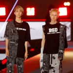 SUPER★DRAGONが『GirlsAward』でネオンパフォーマンス＆モデルとしてランウェイにも登場！