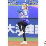 E-girls / Happiness・楓が人生初のセレモニアルピッチ（始球式）でノーバン！