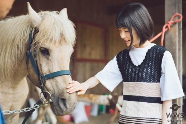 浜辺美波、10代最後の誕生日に美麗ショット満載のカレンダーブック発売決定！