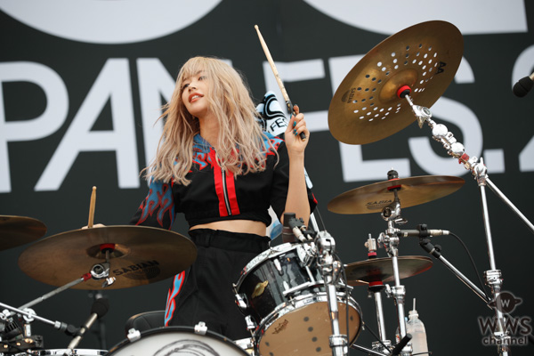 【ライブレポート】SILENT SIRENが夏を感じさせるサマーチューン&パーティーチューンで満員のLAKE STAGEを魅了！＜ROCK IN JAPAN FESTIVAL 2019＞