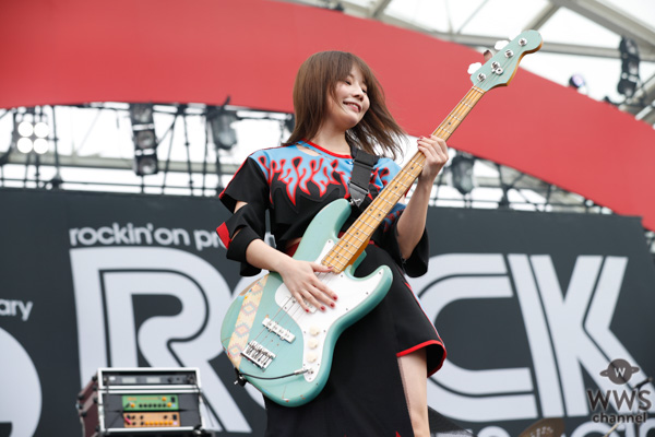 【ライブレポート】SILENT SIRENが夏を感じさせるサマーチューン&パーティーチューンで満員のLAKE STAGEを魅了！＜ROCK IN JAPAN FESTIVAL 2019＞