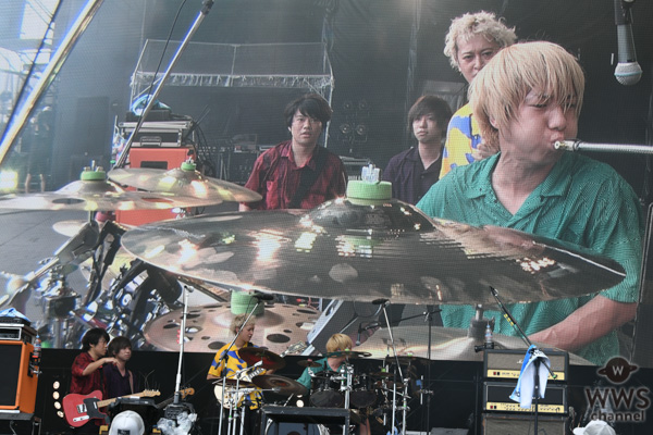 【ライブレポート】KEYTALK、夢に見た風景へ。超満員のGRASS STAGE< ROCK IN JAPAN FESTIVAL 2019>