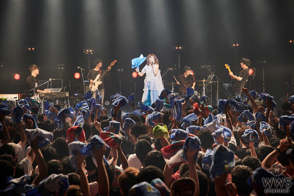 足立佳奈、デビュー2周年を記念したワンマンライブが大盛況で終了！