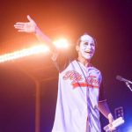 ゴールデンボンバーがヒット曲『女々しくて』で、花火打ち上げのカウントダウンを成功させる！＜2019 神宮外苑花火大会＞
